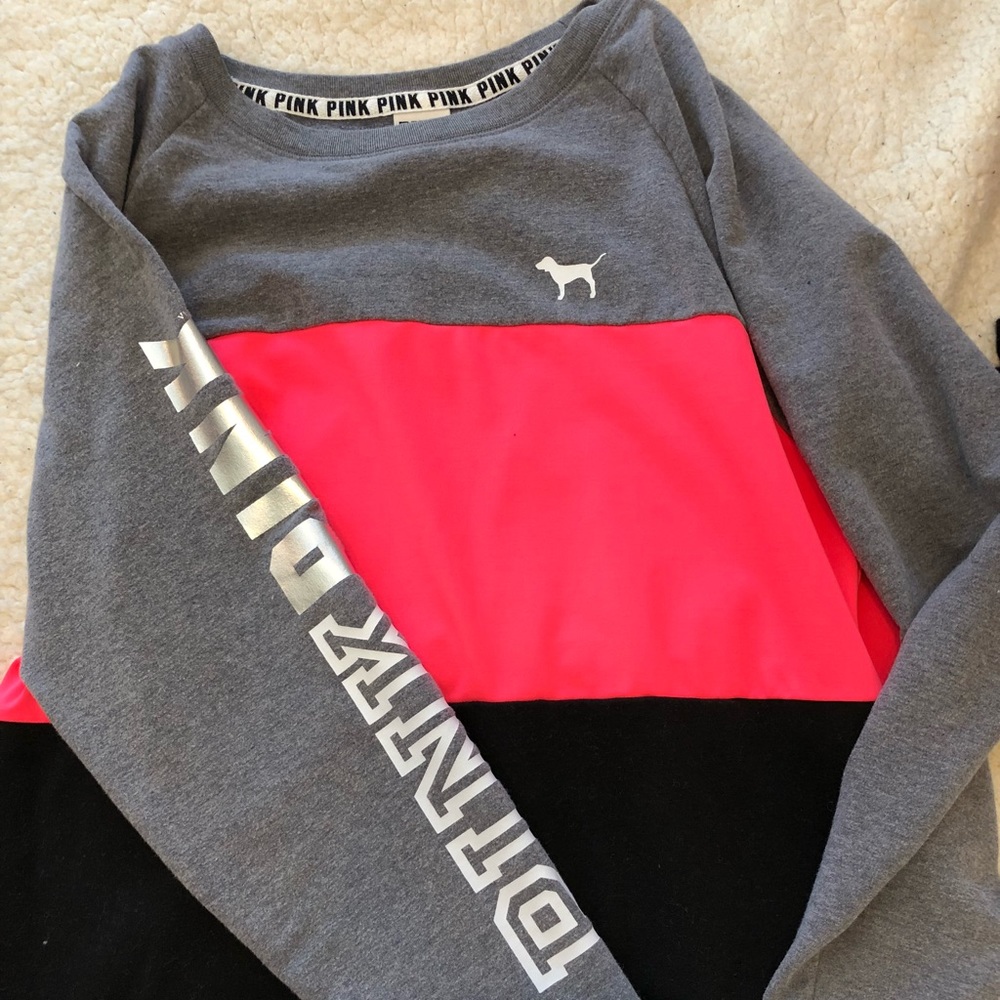 PINK VS sweatshirt